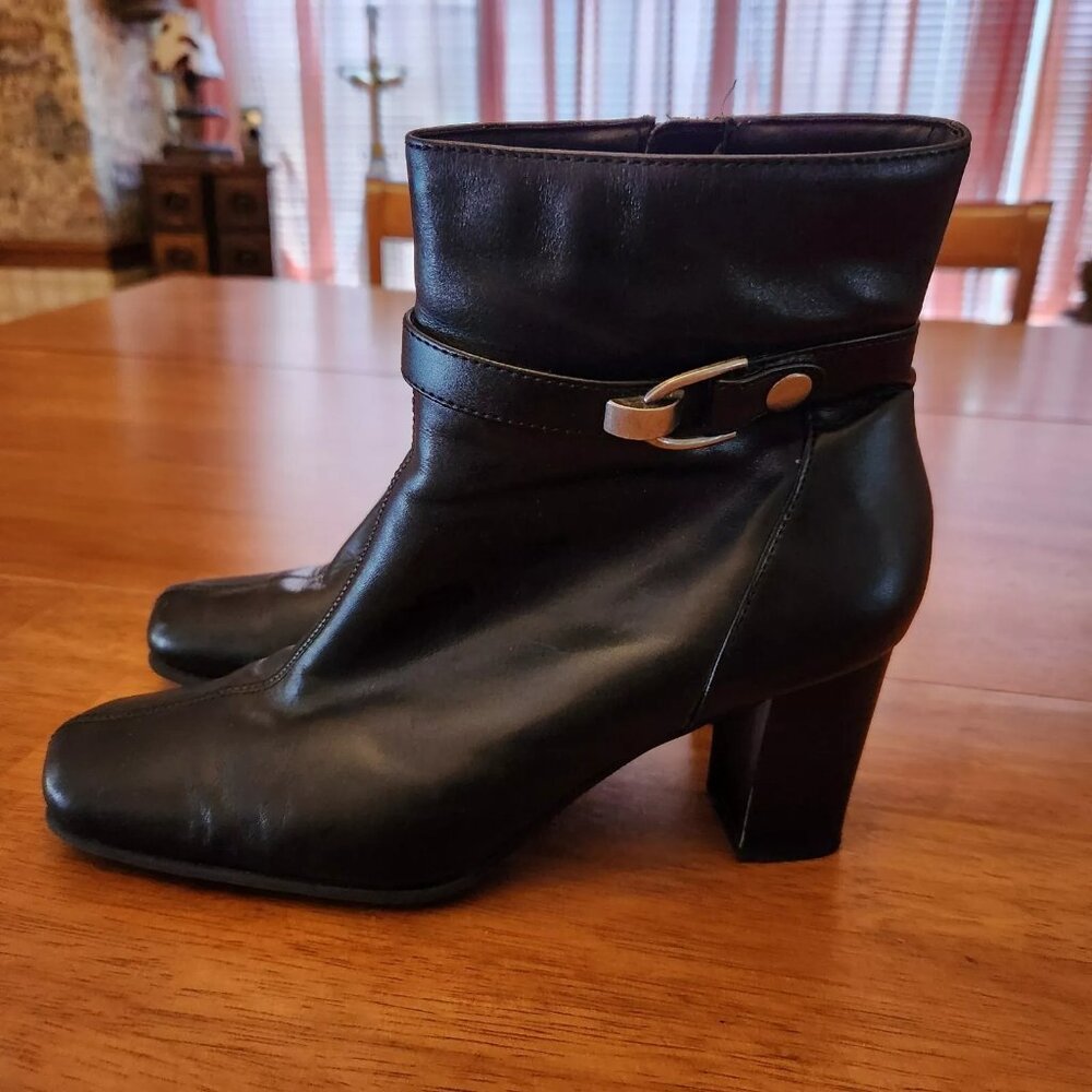 Nine & Co leather upper NC Phillpek 8M bootie boots zipper black